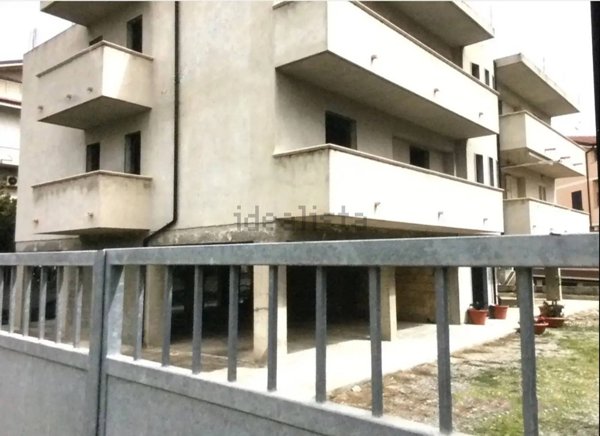appartamento in vendita a Monasterace