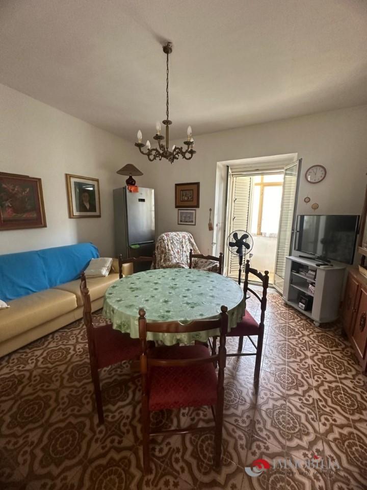 appartamento in affitto a Montebello Jonico in zona Saline