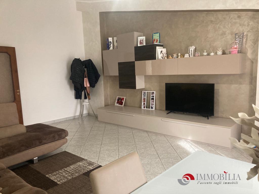appartamento in affitto a Montebello Jonico in zona Saline