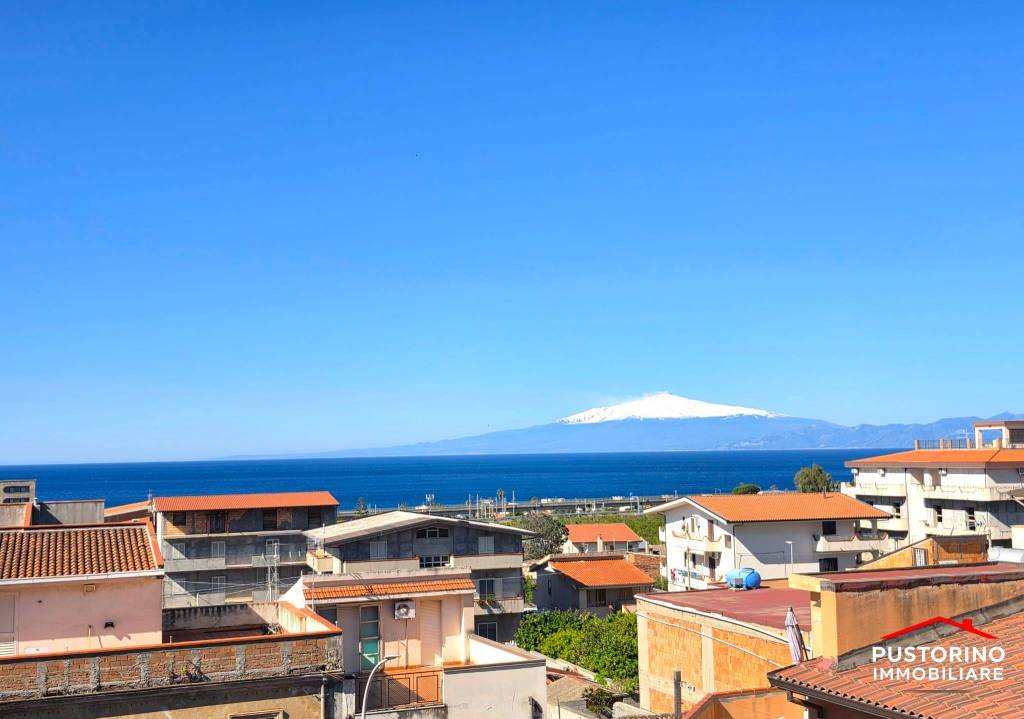 appartamento in vendita a Montebello Jonico in zona Saline