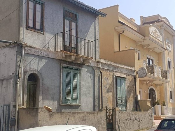 casa indipendente in vendita a Montebello Jonico in zona Saline