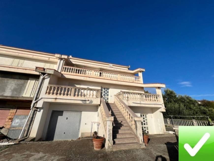 casa indipendente in vendita a Montebello Jonico