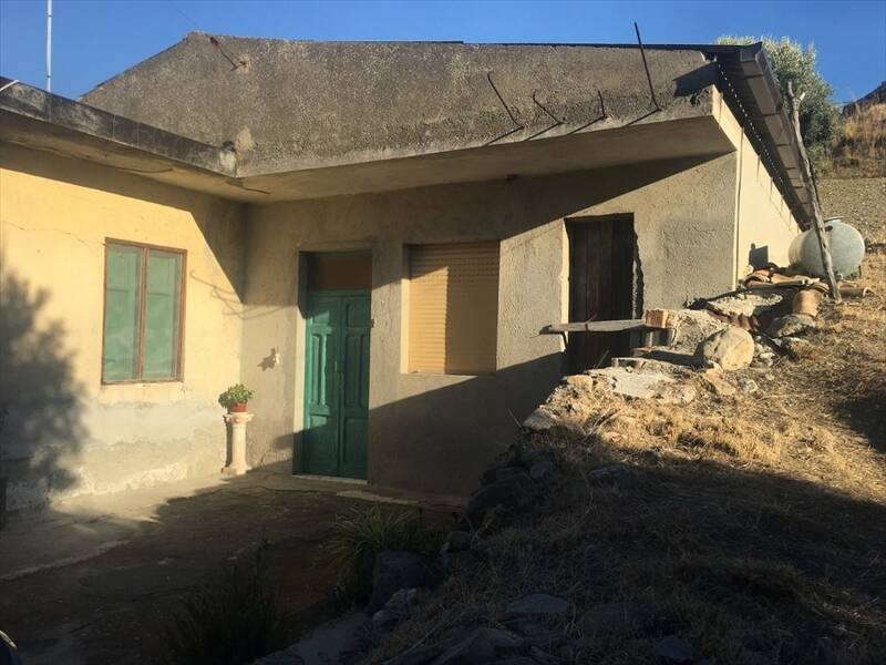 casa indipendente in vendita a Montebello Jonico in zona Masella