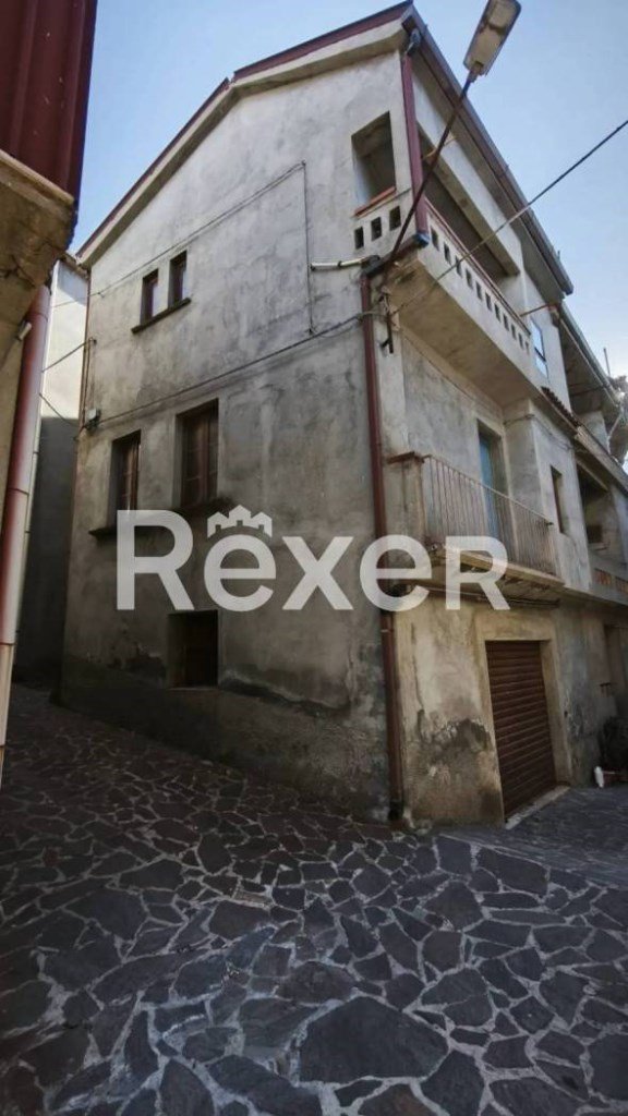 casa indipendente in vendita a Montebello Jonico in zona Fossato Ionico