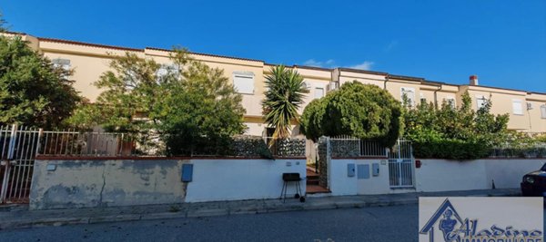 casa indipendente in vendita a Motta San Giovanni in zona Lazzaro