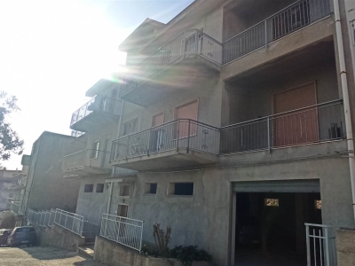 appartamento in vendita a Motta San Giovanni in zona Lazzaro