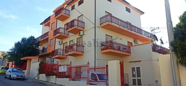 appartamento in vendita a Motta San Giovanni in zona Lazzaro