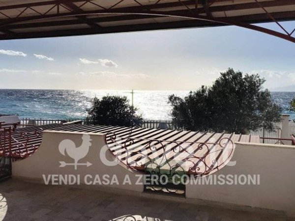 casa indipendente in vendita a Motta San Giovanni in zona Lazzaro