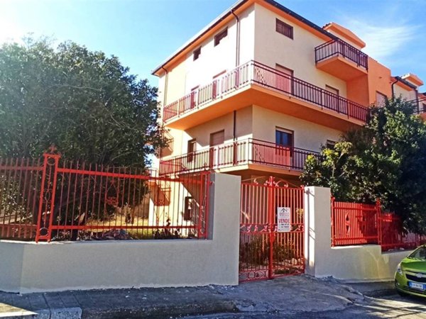 appartamento in vendita a Motta San Giovanni in zona Lazzaro
