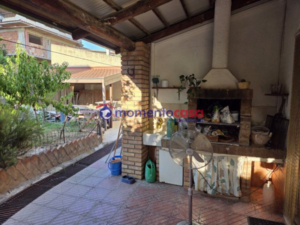 casa indipendente in vendita a Palizzi in zona Palizzi Marina