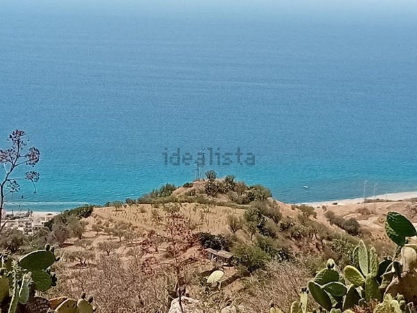 terreno edificabile in vendita a Palizzi in zona Palizzi Marina