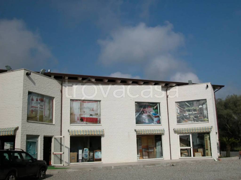 negozio in vendita a Palmi