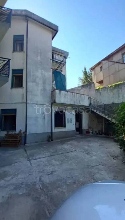casa indipendente in vendita a Palmi