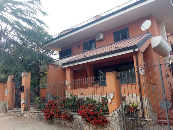 casa indipendente in vendita a Palmi