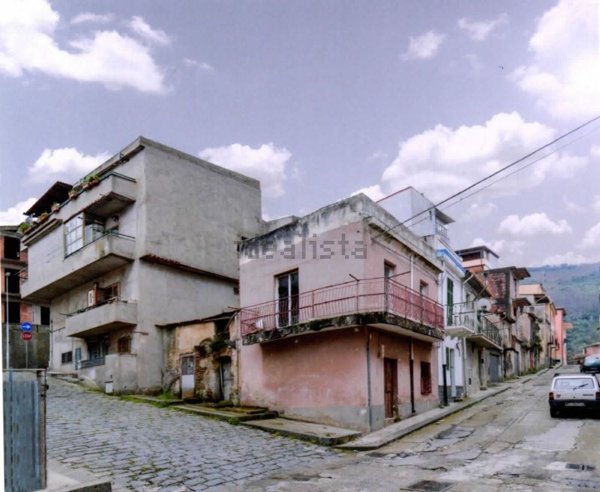 casa indipendente in vendita a Palmi