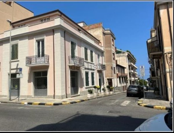 casa indipendente in vendita a Palmi