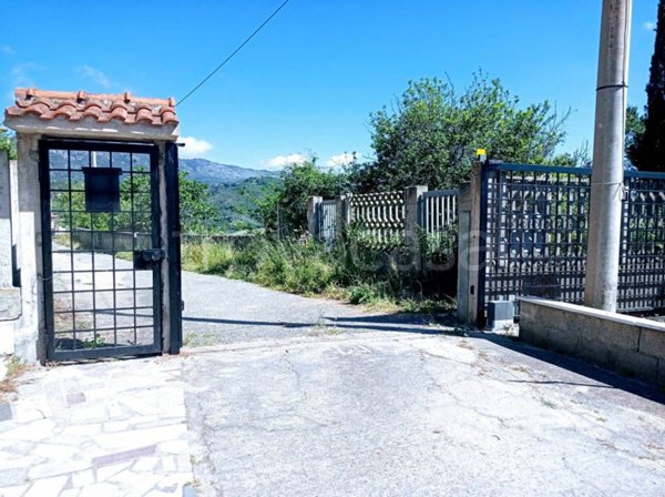 appartamento in vendita a Placanica