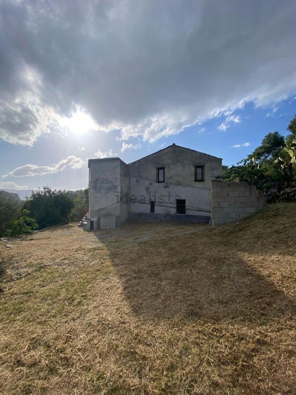 quadrivano in vendita a Placanica in zona Santa Domenica