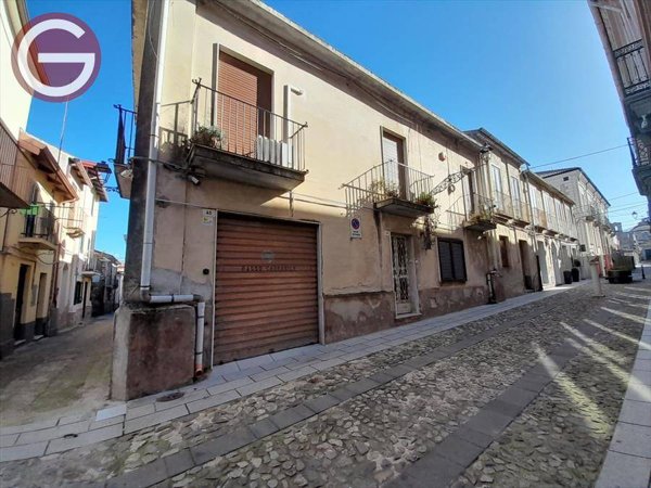 casa indipendente in vendita a Polistena