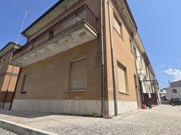 casa indipendente in vendita a Polistena