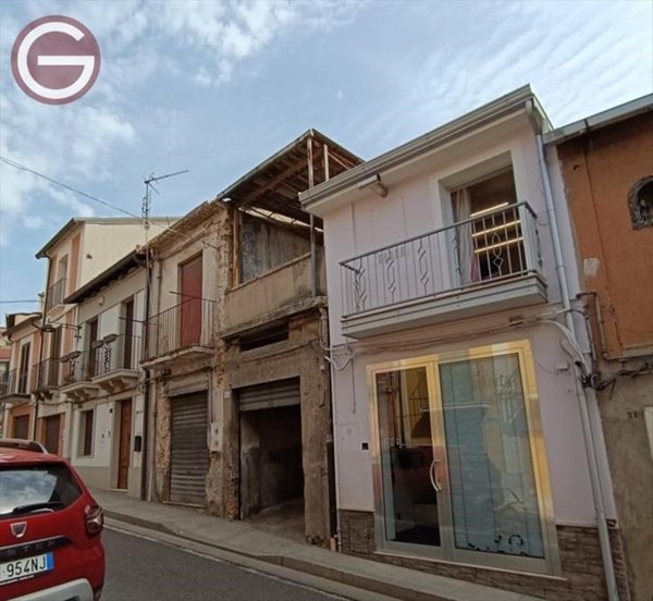 locale commerciale in vendita a Polistena