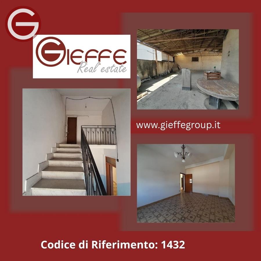 casa indipendente in vendita a Polistena