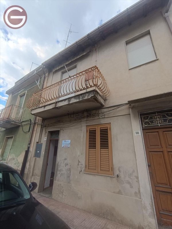 casa indipendente in vendita a Polistena