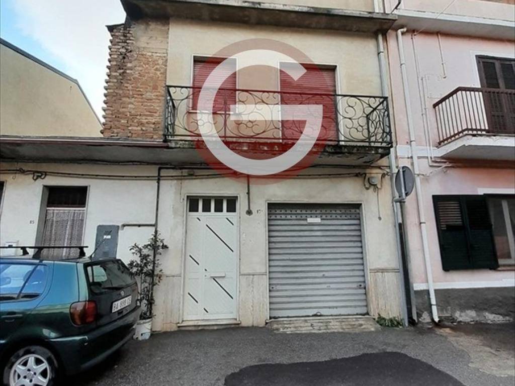casa indipendente in vendita a Polistena