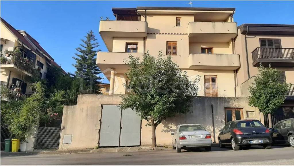appartamento in vendita a Polistena