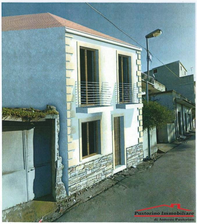 casa indipendente in vendita a Reggio di Calabria in zona Rione Ferrovieri