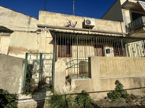casa indipendente in vendita a Reggio di Calabria in zona Santa Caterina