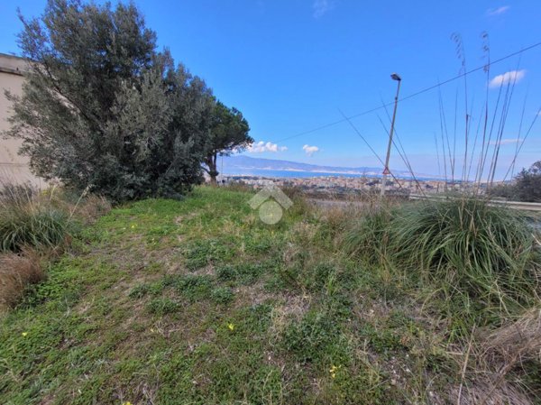 terreno agricolo in vendita a Reggio di Calabria in zona Ravagnese