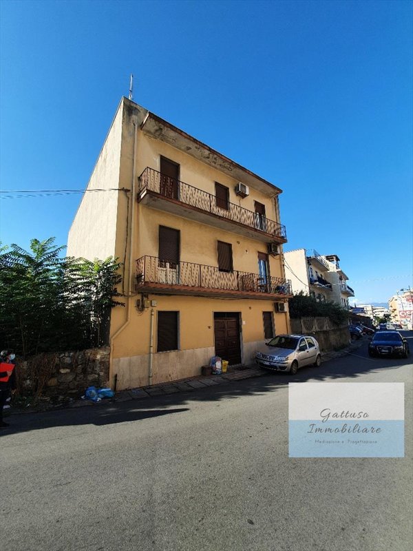 appartamento in vendita a Reggio di Calabria in zona Gebbione