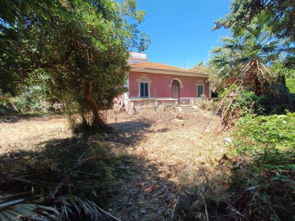 casa indipendente in vendita a Reggio di Calabria in zona Catona