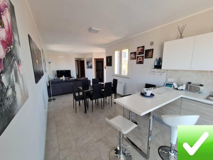 appartamento in vendita a Reggio di Calabria in zona Catona