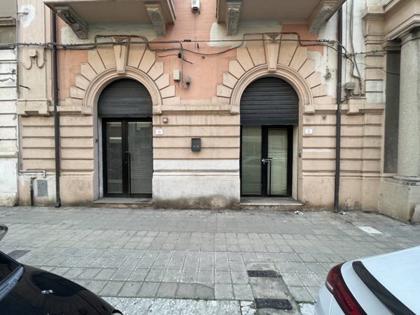 locale commerciale in vendita a Reggio di Calabria in zona Santa Caterina