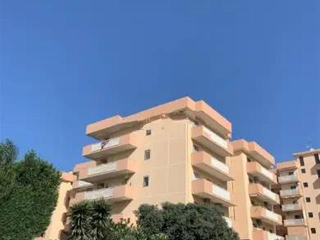 appartamento in vendita a Reggio di Calabria in zona Sbarre