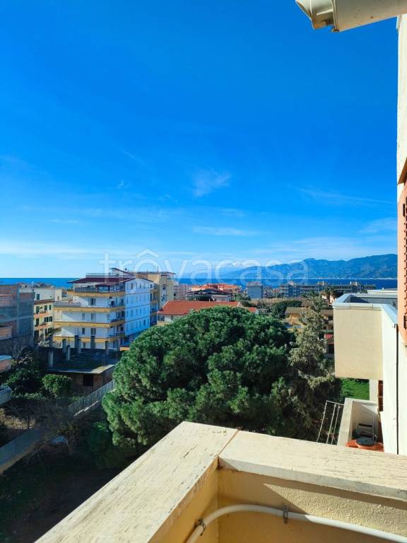 appartamento in vendita a Reggio di Calabria in zona Archi