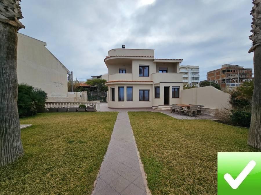 casa indipendente in vendita a Reggio di Calabria in zona Pellaro