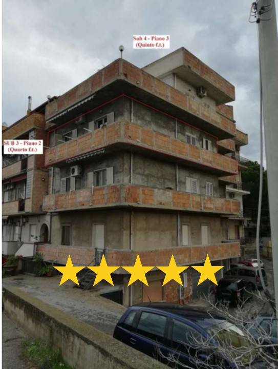 appartamento in vendita a Reggio di Calabria in zona Ravagnese
