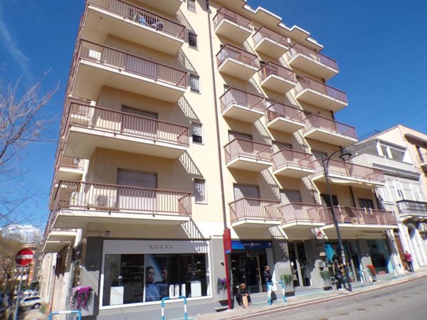 appartamento in vendita a Reggio di Calabria in zona Pineta Zerbi