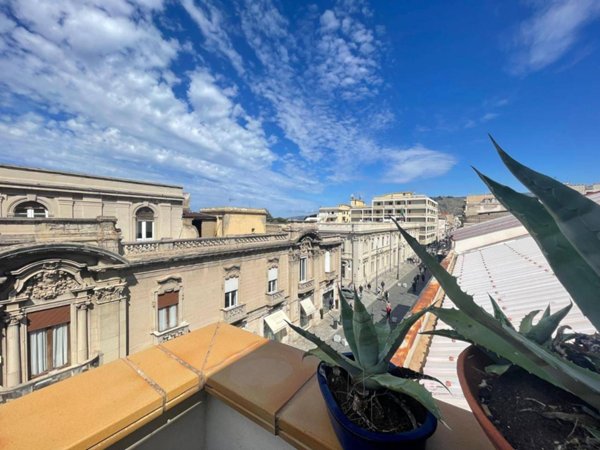 appartamento in vendita a Reggio di Calabria in zona Centro Storico