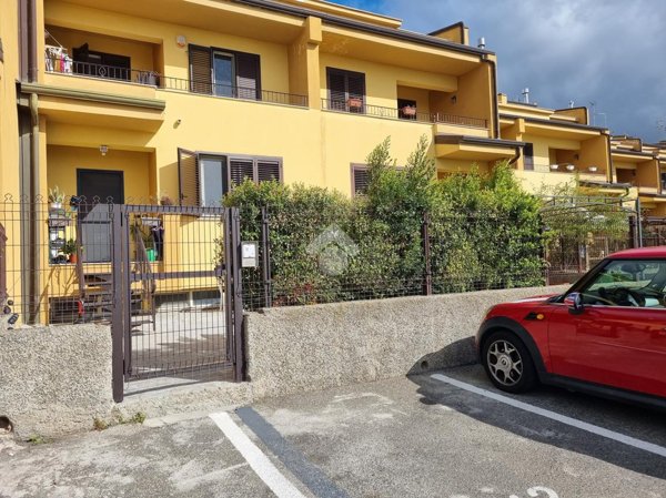 casa indipendente in vendita a Reggio di Calabria in zona Terreti