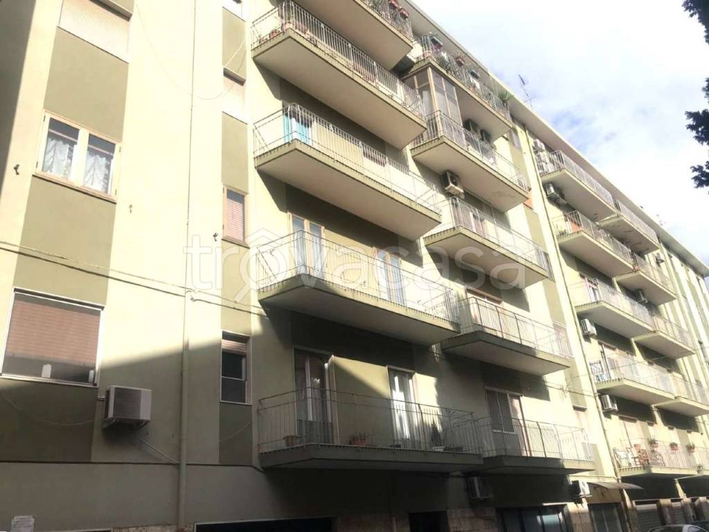 appartamento in vendita a Reggio di Calabria in zona Sbarre