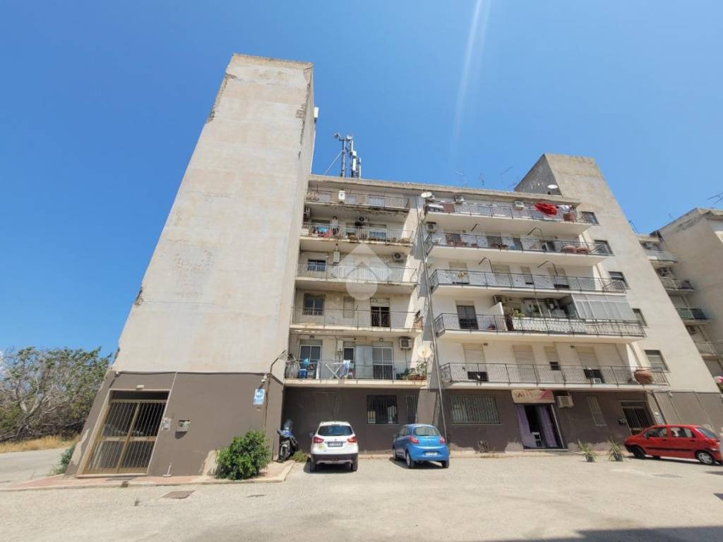appartamento in vendita a Reggio di Calabria in zona Ravagnese