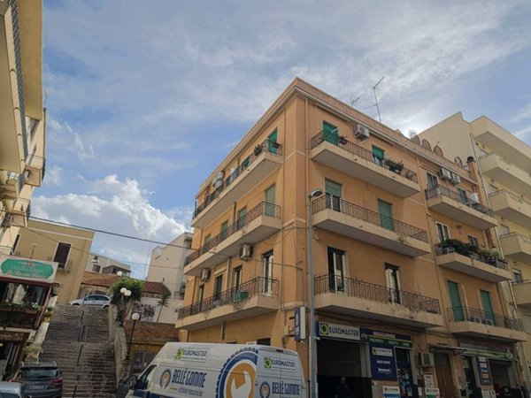 appartamento in vendita a Reggio di Calabria in zona Centro Storico