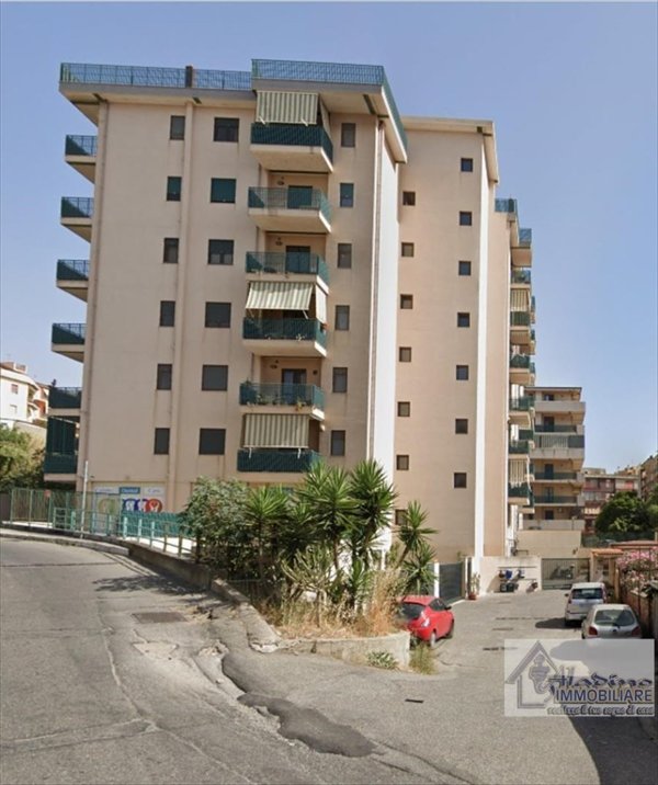 appartamento in vendita a Reggio di Calabria in zona Sbarre