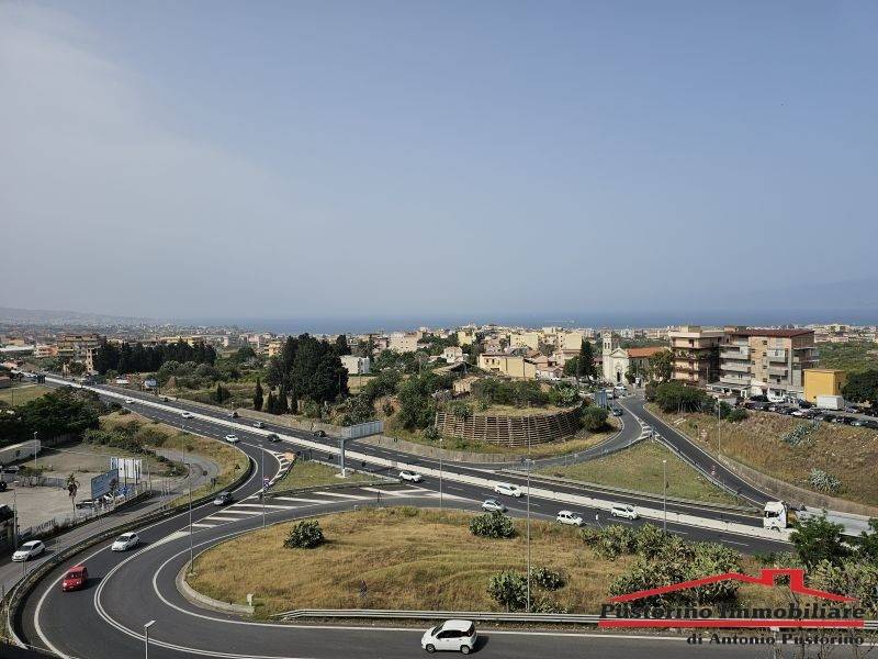 appartamento in vendita a Reggio di Calabria in zona Rione Ferrovieri