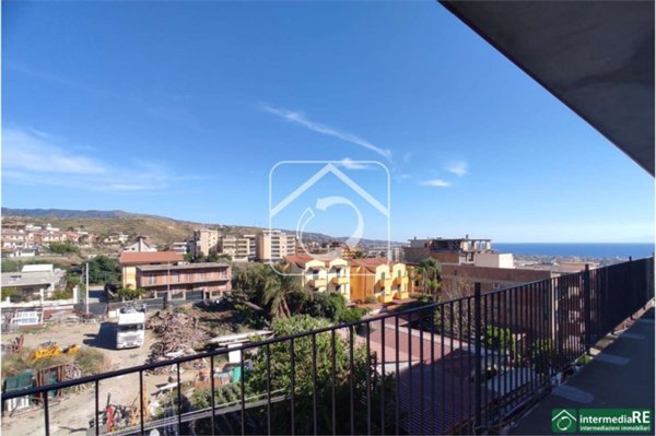 appartamento in vendita a Reggio di Calabria in zona Ravagnese