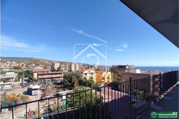 appartamento in vendita a Reggio di Calabria in zona Ravagnese